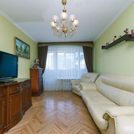 Apartment On Volodymirska 73 Street Киев Екстериор снимка