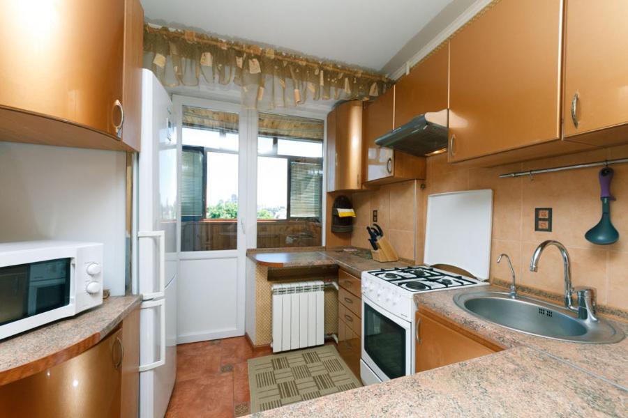 Apartment On Volodymirska 73 Street Киев Екстериор снимка